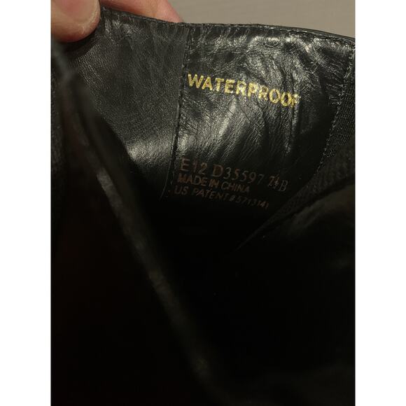 Cole Haan - Newburg - Waterproof Black Leather Ankle Boot w/ Nike Air - 7.5B - Picture 9 of 10